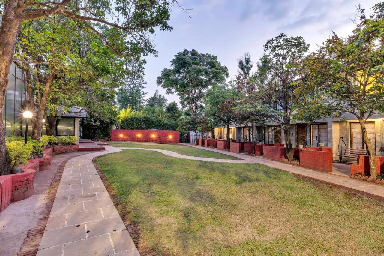 Club Mahindra Saj Mahabaleshwar Hotel Exterior photo