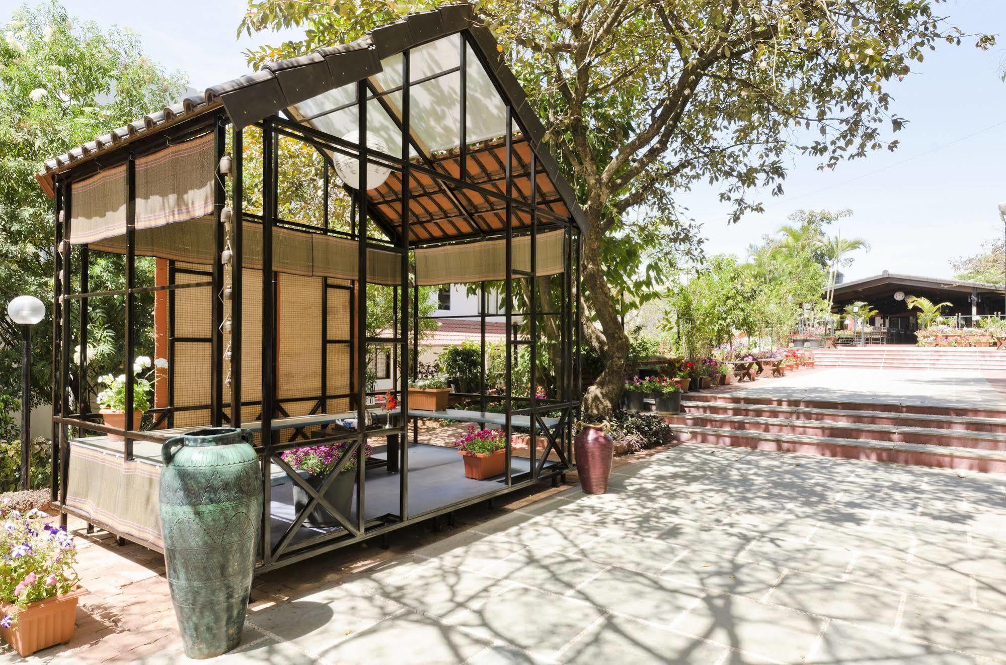 Club Mahindra Saj Mahabaleshwar Hotel Exterior photo