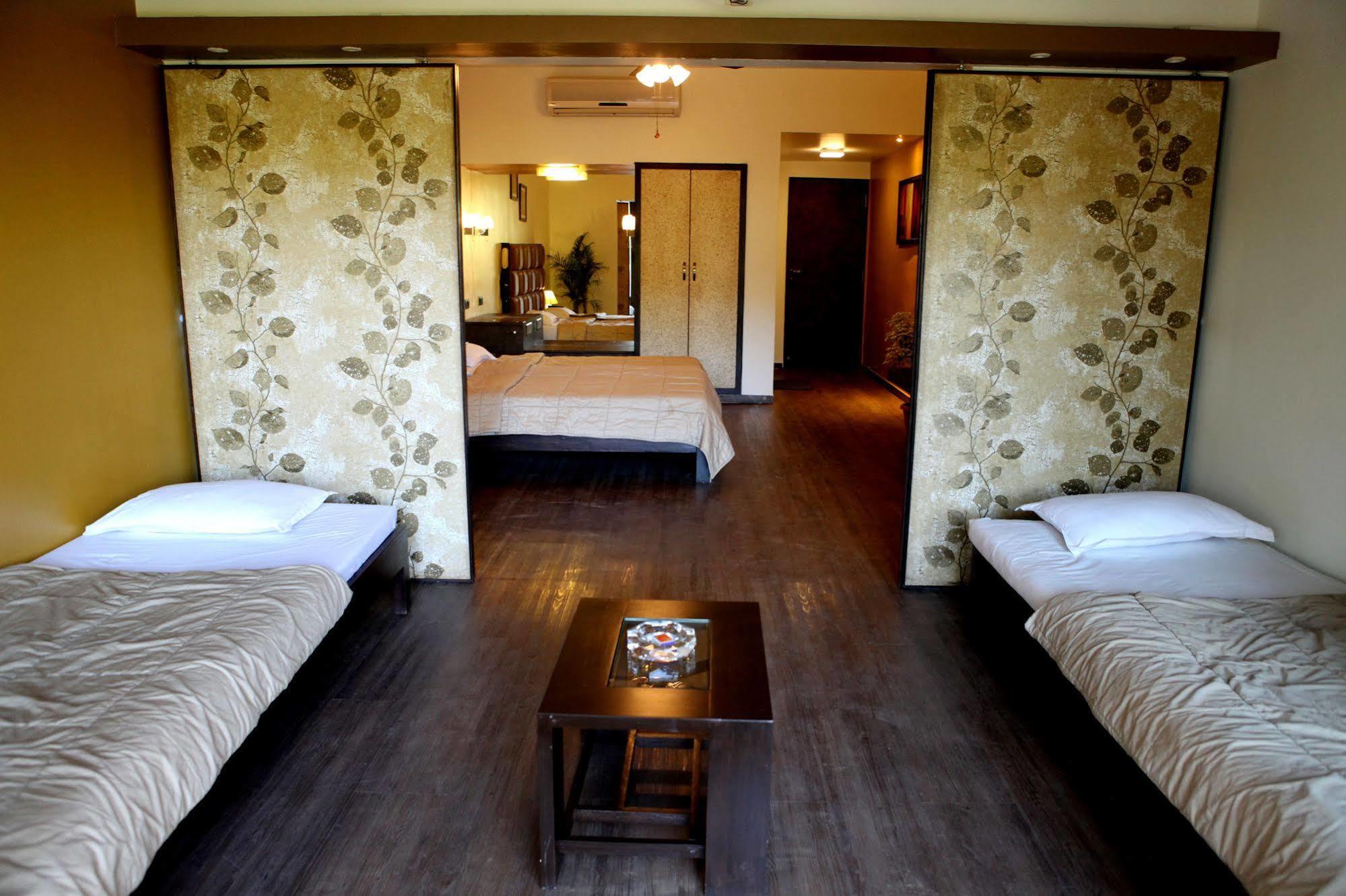 Club Mahindra Saj Mahabaleshwar Hotel Exterior photo