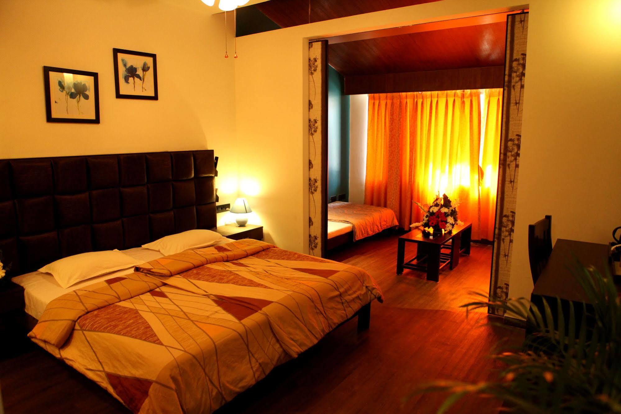 Club Mahindra Saj Mahabaleshwar Hotel Exterior photo