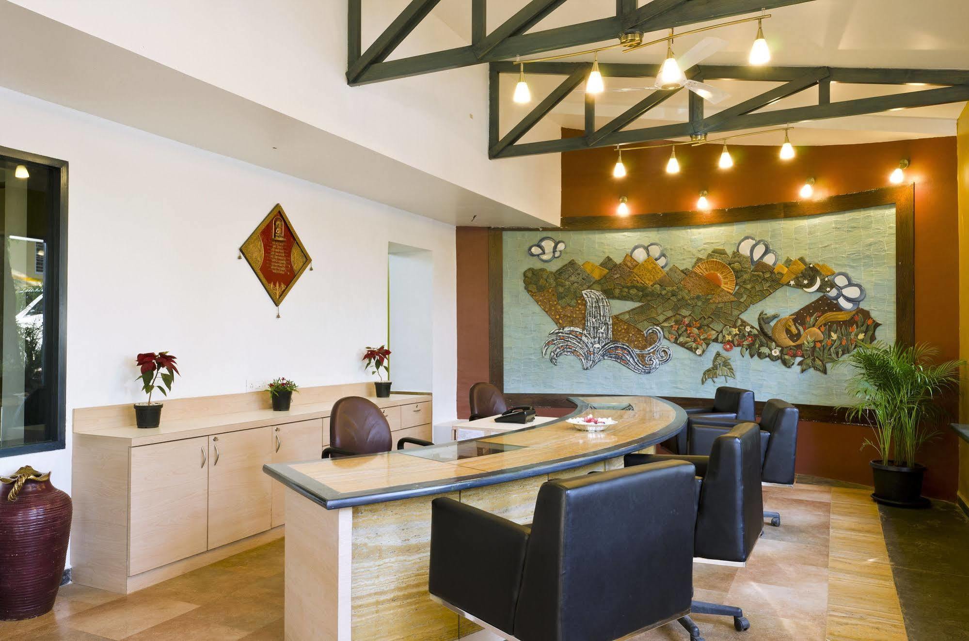 Club Mahindra Saj Mahabaleshwar Hotel Exterior photo