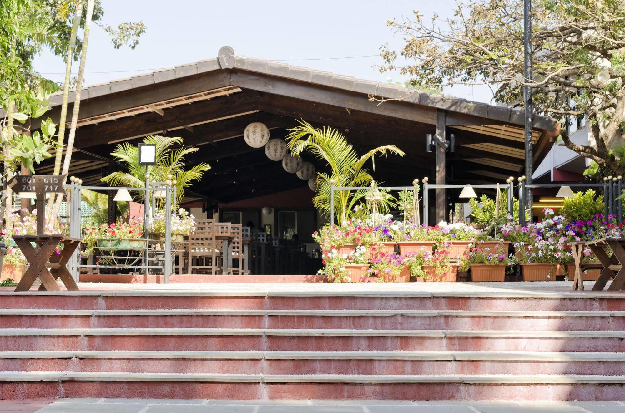 Club Mahindra Saj Mahabaleshwar Hotel Exterior photo