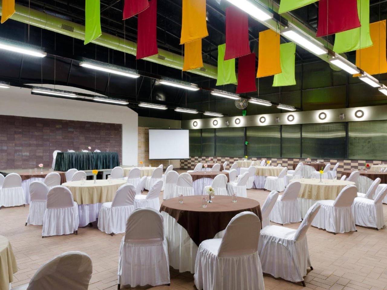 Club Mahindra Saj Mahabaleshwar Hotel Exterior photo